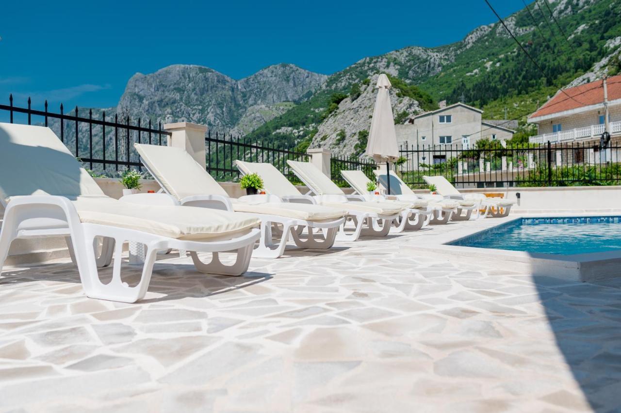 Boka Bay Apartment Kotor Exterior photo